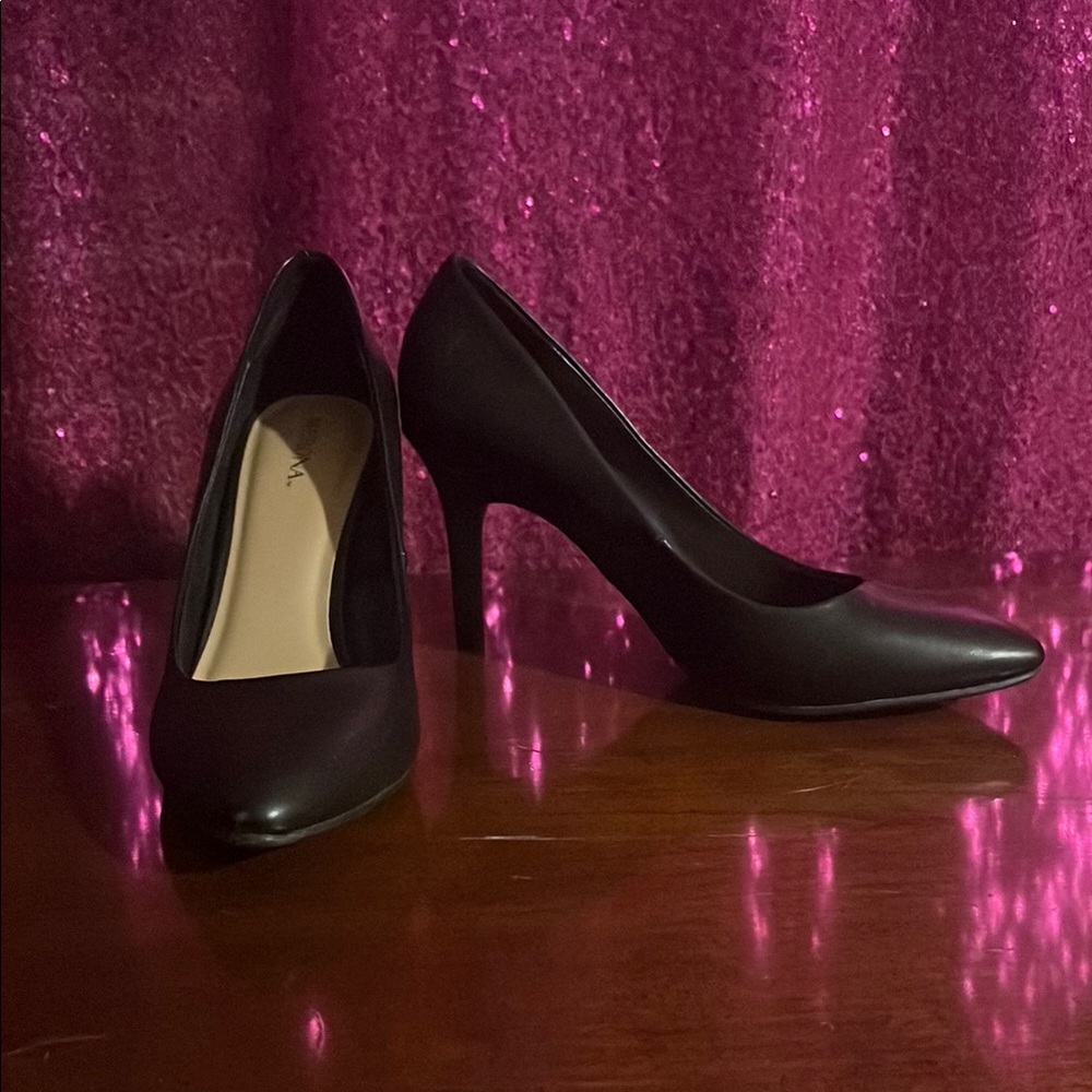 Merona Black Stiletto Heels Classic Design